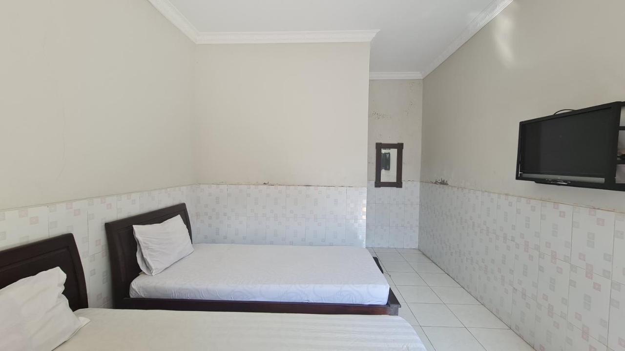 Oyo 90831 Hotel Gardenia Prambanan Yogyakarta Extérieur photo